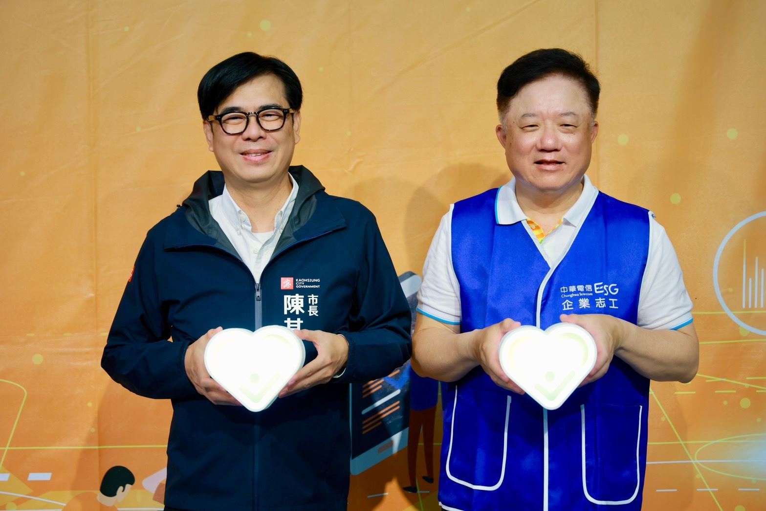 出席馨心學堂始業式 陳其邁：縮短城鄉數位落差