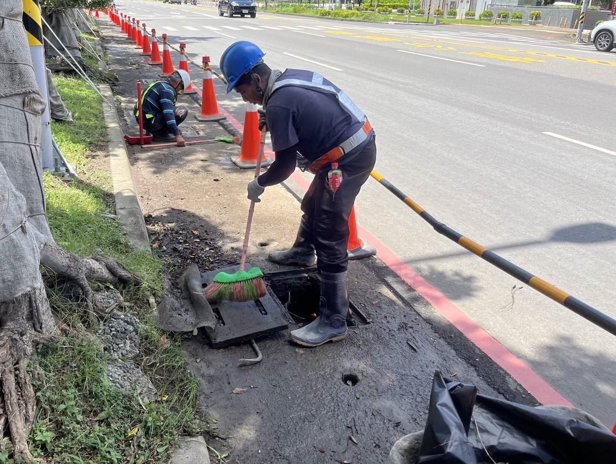 慎防颱風來襲 高市工務局超前部署 社區工地同步防颱防汛