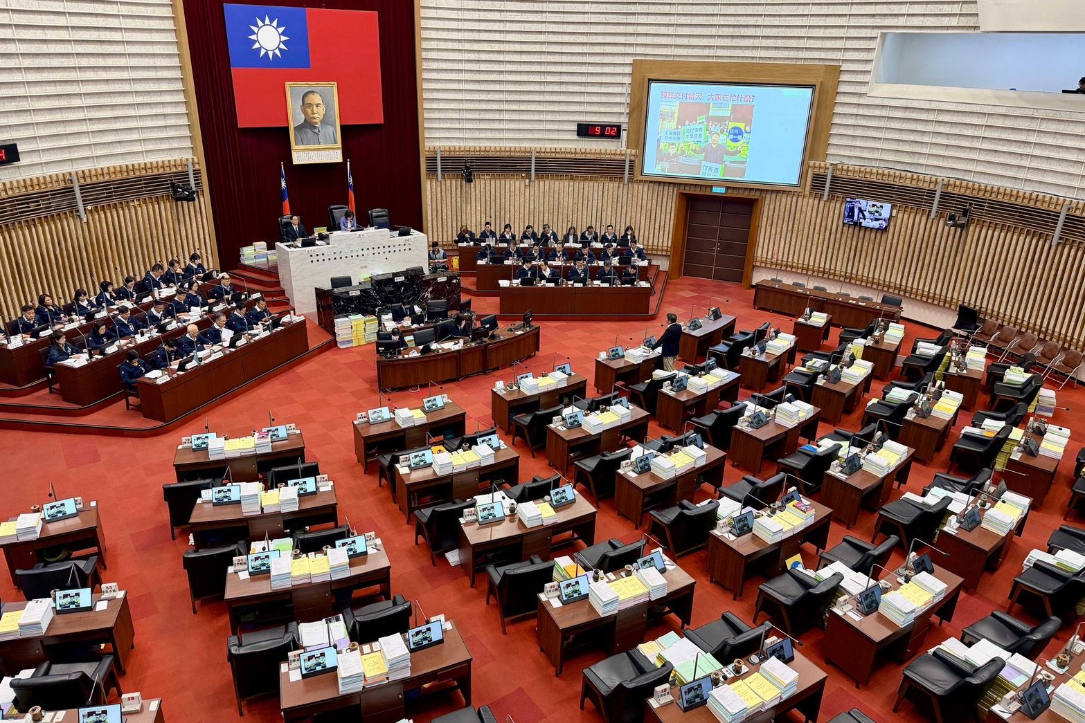 議員肯定高雄蛻變與發展 陳其邁：提升城市軟硬體升級