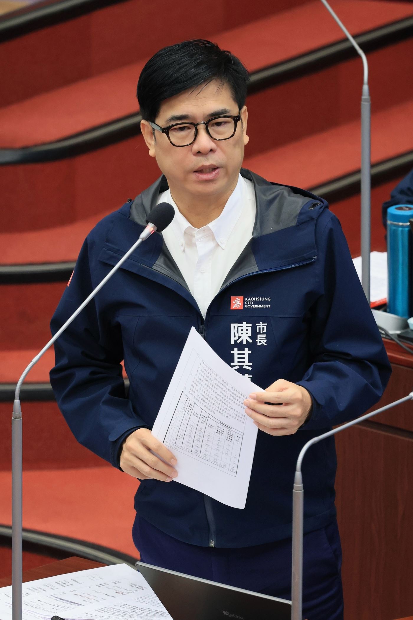 議員建議社宅加碼補助租金、家具 陳其邁：善用囤房稅減輕社宅租金 研議提高婚育宅比....