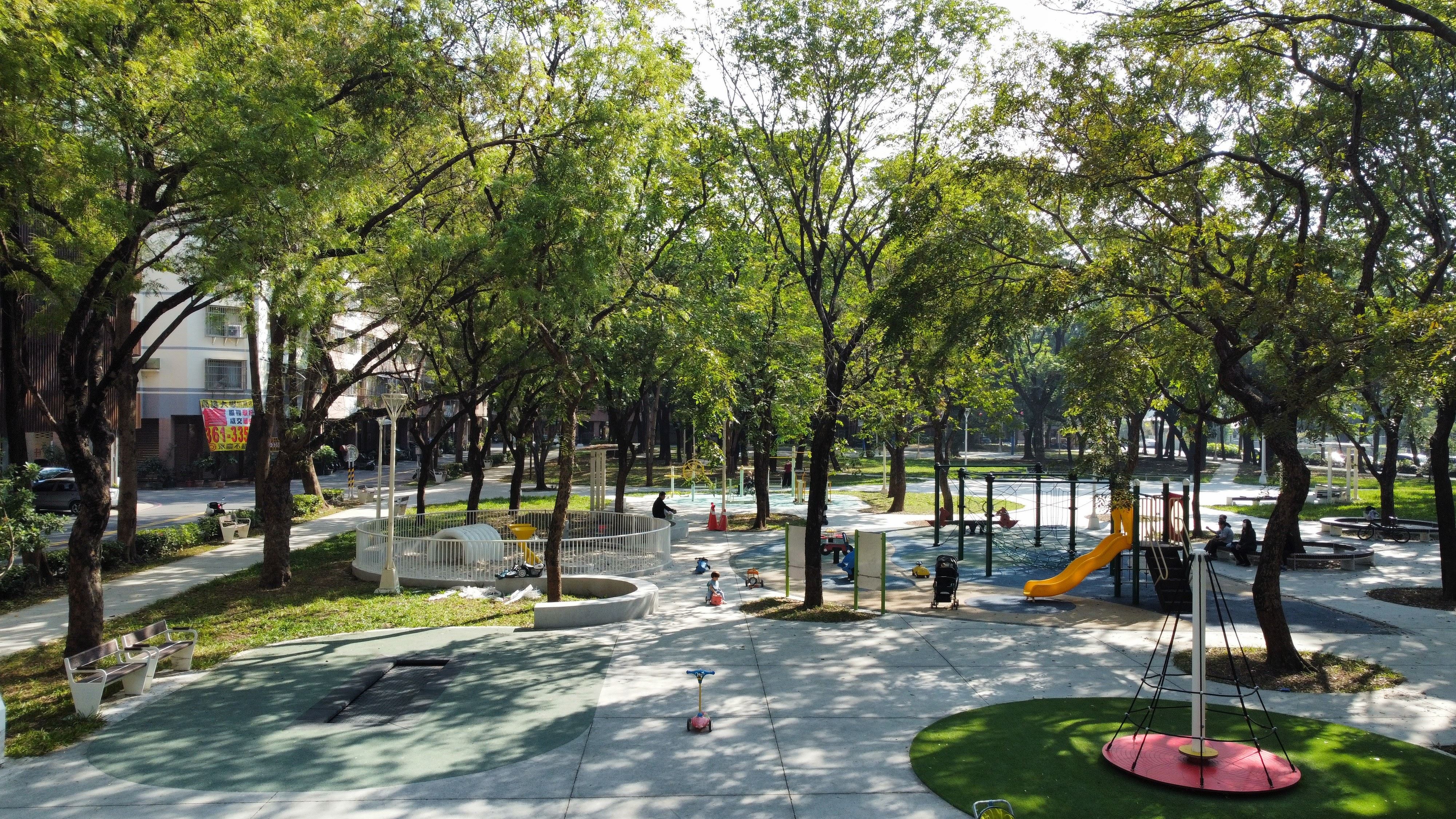 2025年城市工程品質金質獎頒獎　高市府工務局奪下16金1佳作 濱海綠帶與綠屋頂領航城市永續兩大亮點