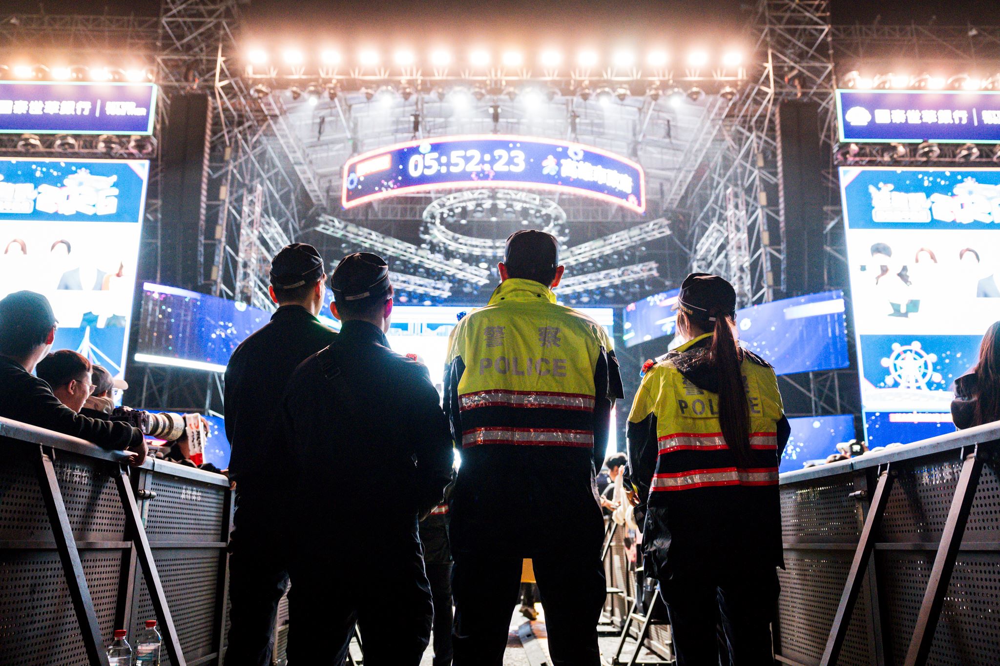 高雄跨年好狂！臺韓卡司齊聚高雄  跨年花火閃耀迎2026