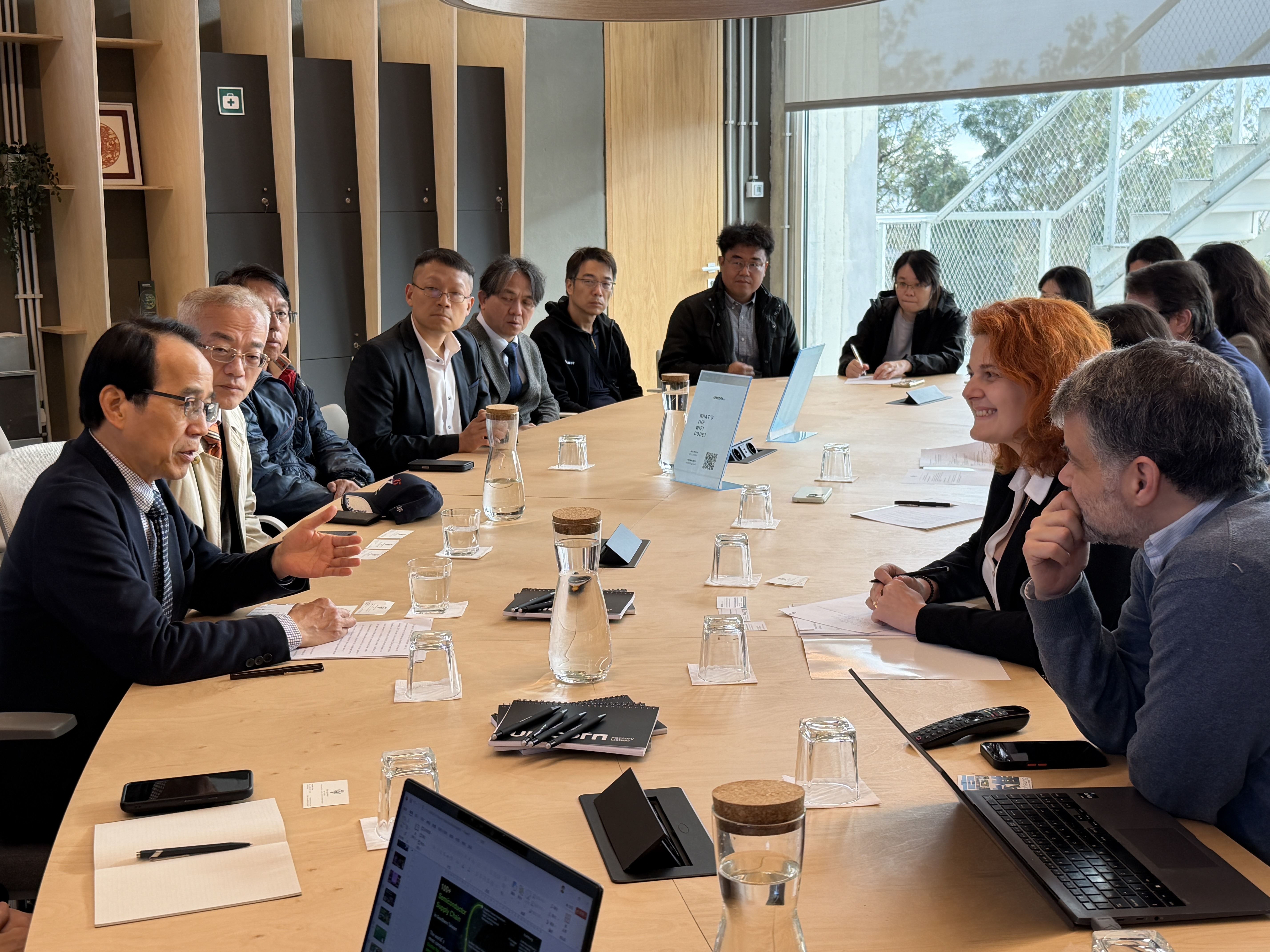 【代發研究發展考核委員會新聞稿】高雄市訪團於葡萄牙交流高雄數位創新推動經驗 拜訪....