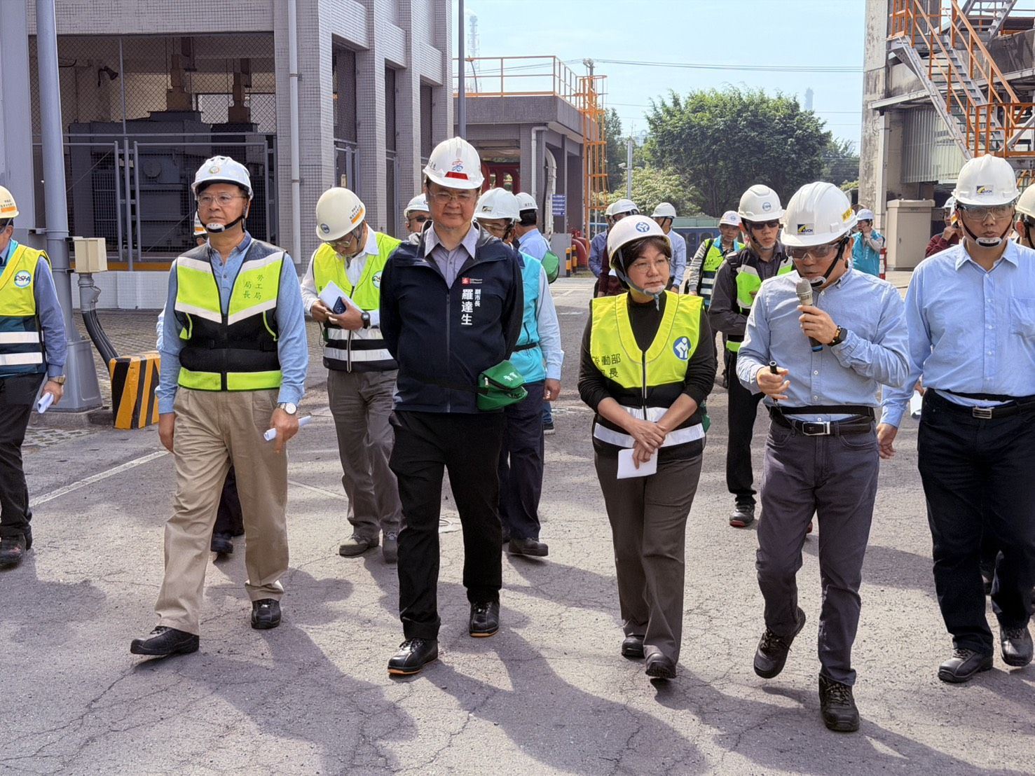 【代發勞工局新聞稿】高市府與勞動部聯檢林園石化廠 羅副市長促業者邁向永續安全的高....