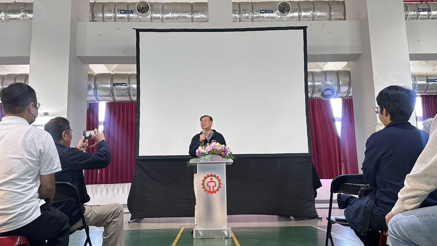 【代發勞工局新聞稿】職訓班開訓典禮 勞工局長勉勵學員累積實力開創無限可能