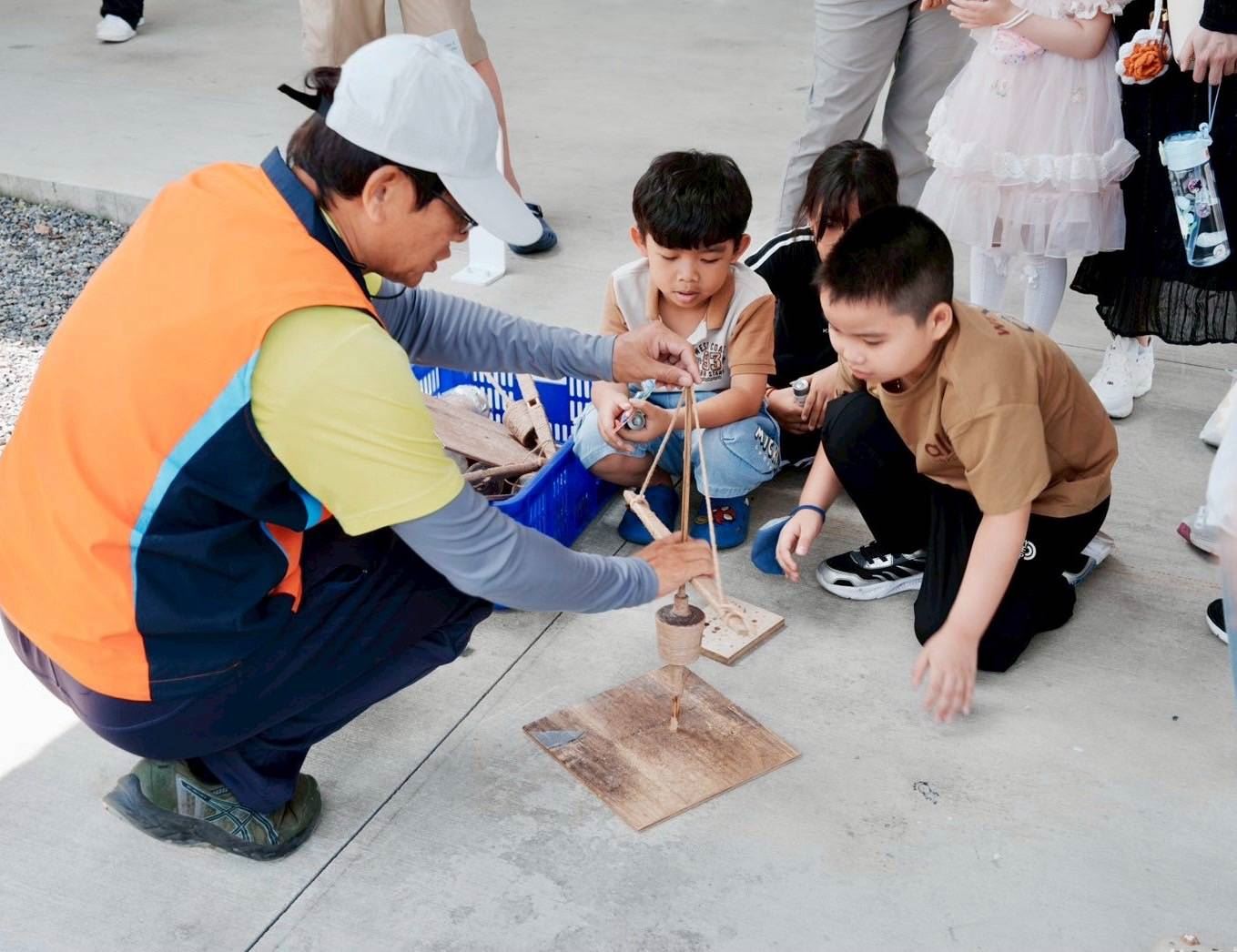 【代發大寮戶政新聞稿】大寮戶政邀請新住民「穿越古今」走訪鳳鼻頭遺址、品味林園洋蔥....