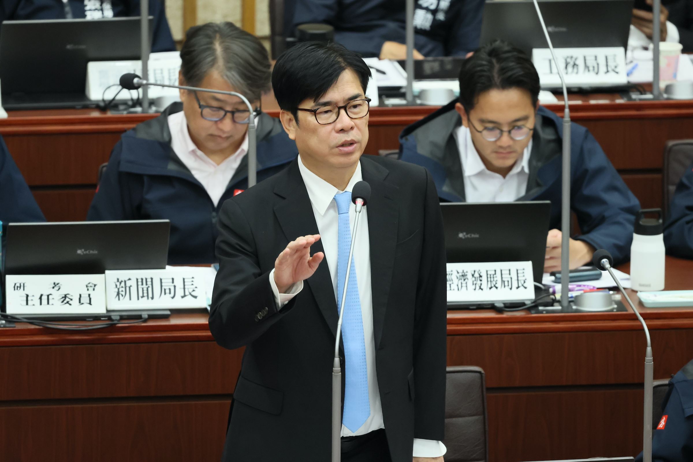 議員關心社福與校園安全議題 陳其邁：落實區區有公托、健全霸凌防治機制