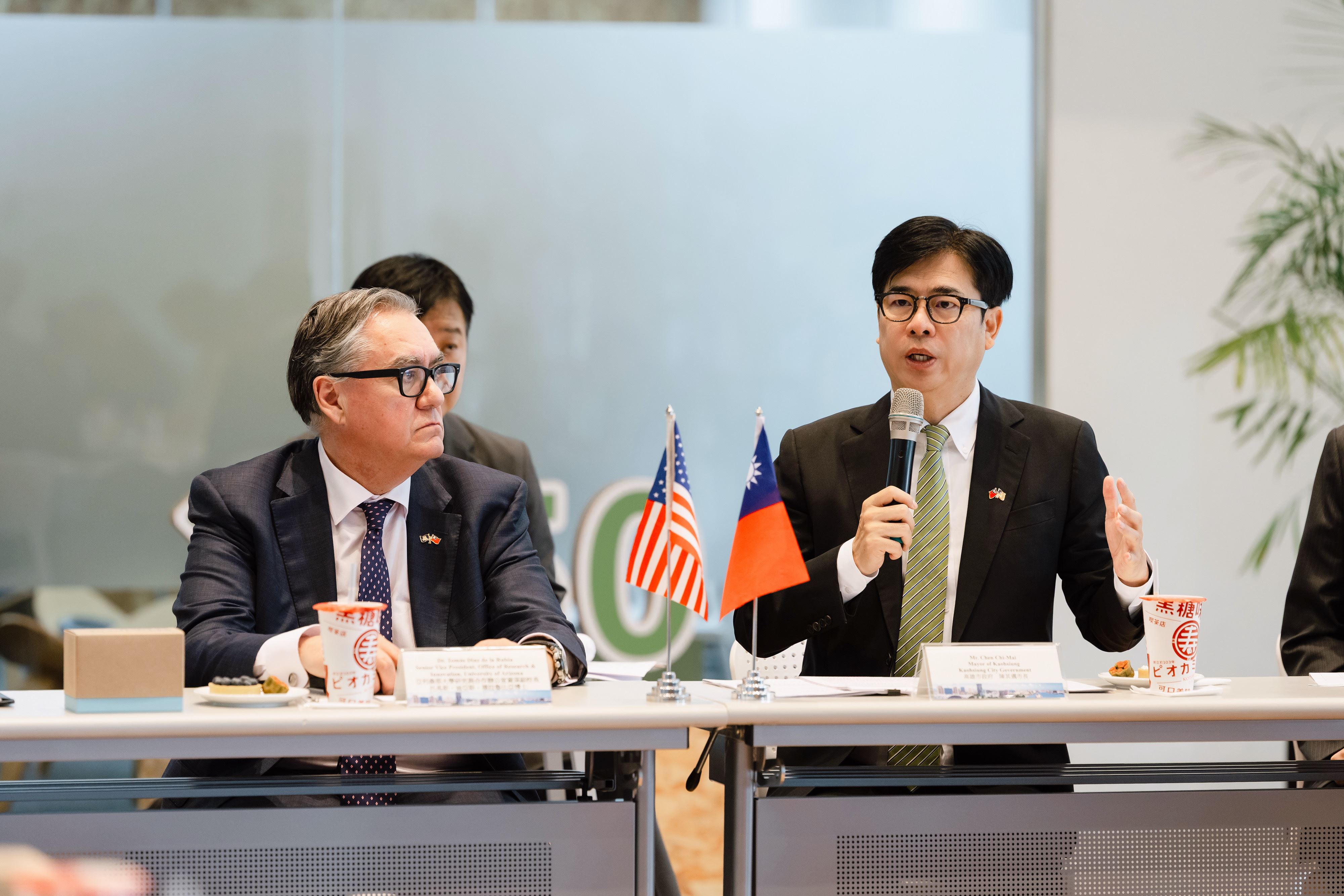 高雄攜手亞利桑那大學打造矽光子合作 陳其邁：台美半導體生態系再深化
