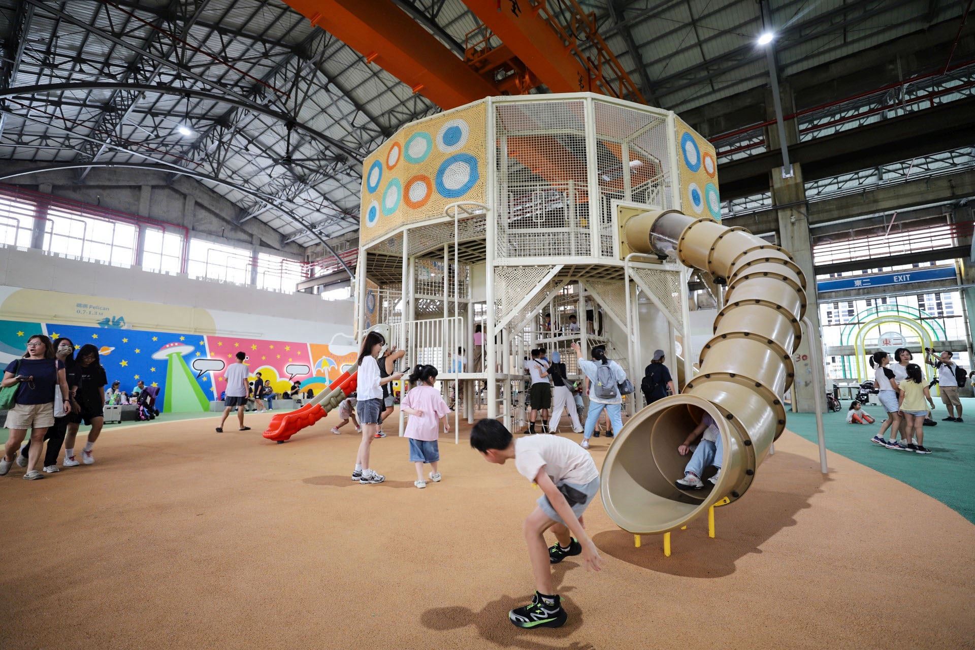 落實高雄親子遊樂園區周邊交通整備  陳其邁：打造安心休憩環境  迎接全國遊客