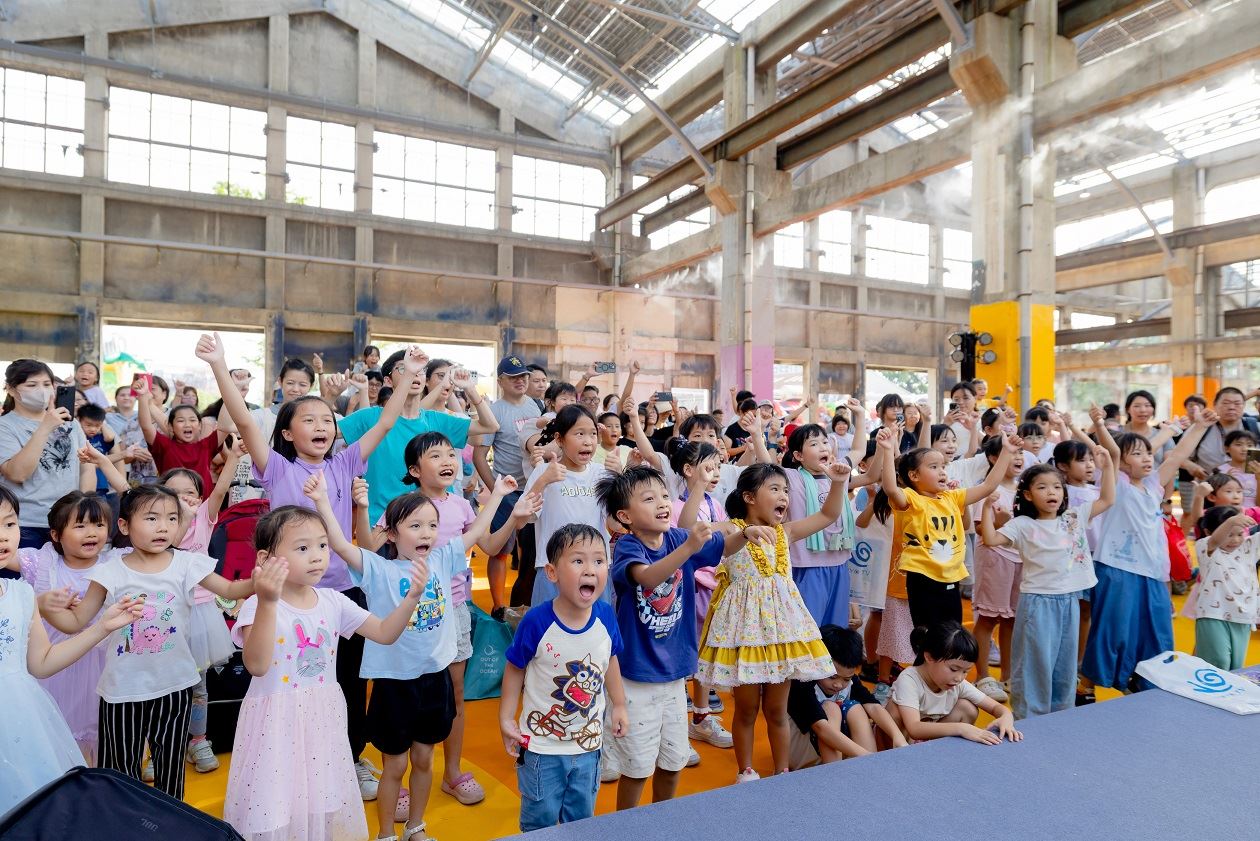 全台最大親子樂園開幕  首日引爆3萬人潮、輕軌凱旋武昌站單日進出4千人次