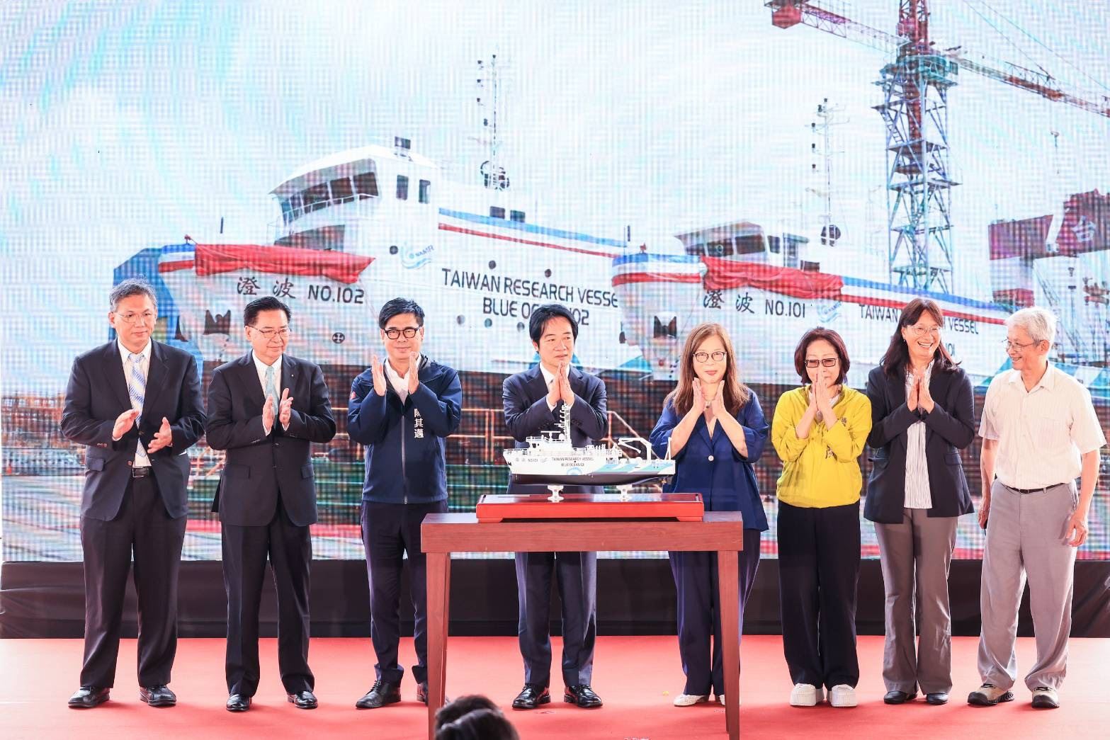 國艦國造100噸級與300噸級調查船下水命名　陳其邁出席見證臺灣升級海洋科研自主....