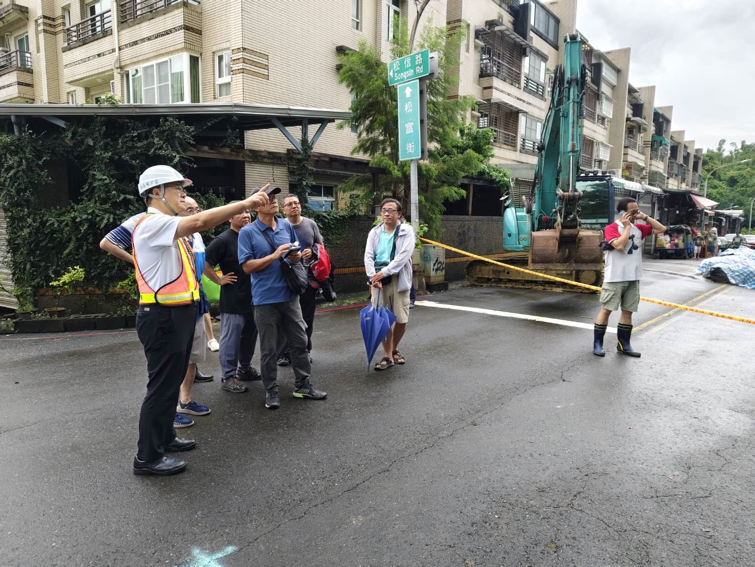 松富街擋土牆倒塌　市府即時啟動應變機制　完成坡面防護、道路清理並加速後續復建