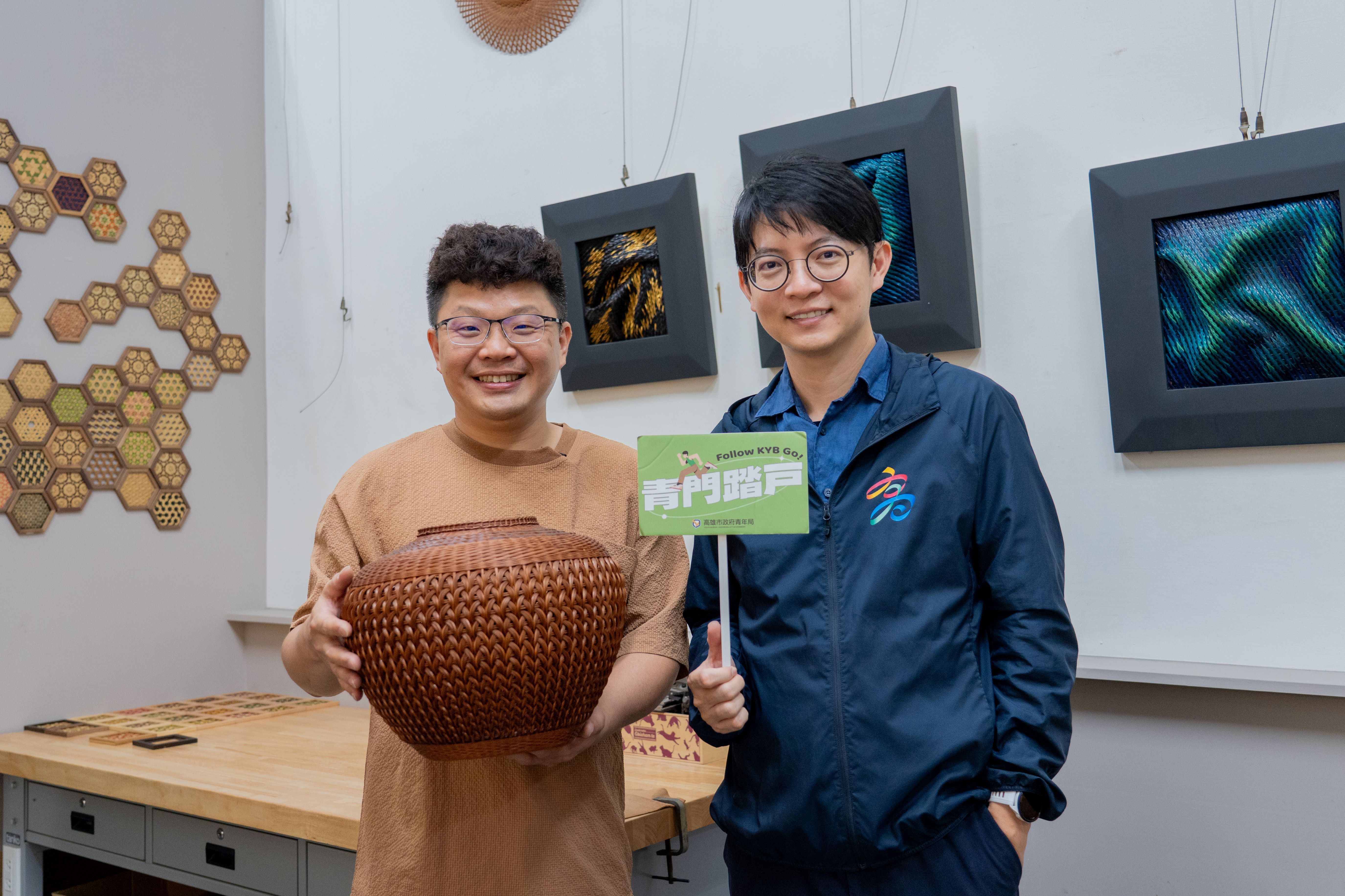 【代發青年局新聞稿】從岡山籃籗會到220公分竹編媽祖 「笙竹工坊」陳詠笙融匯台日....
