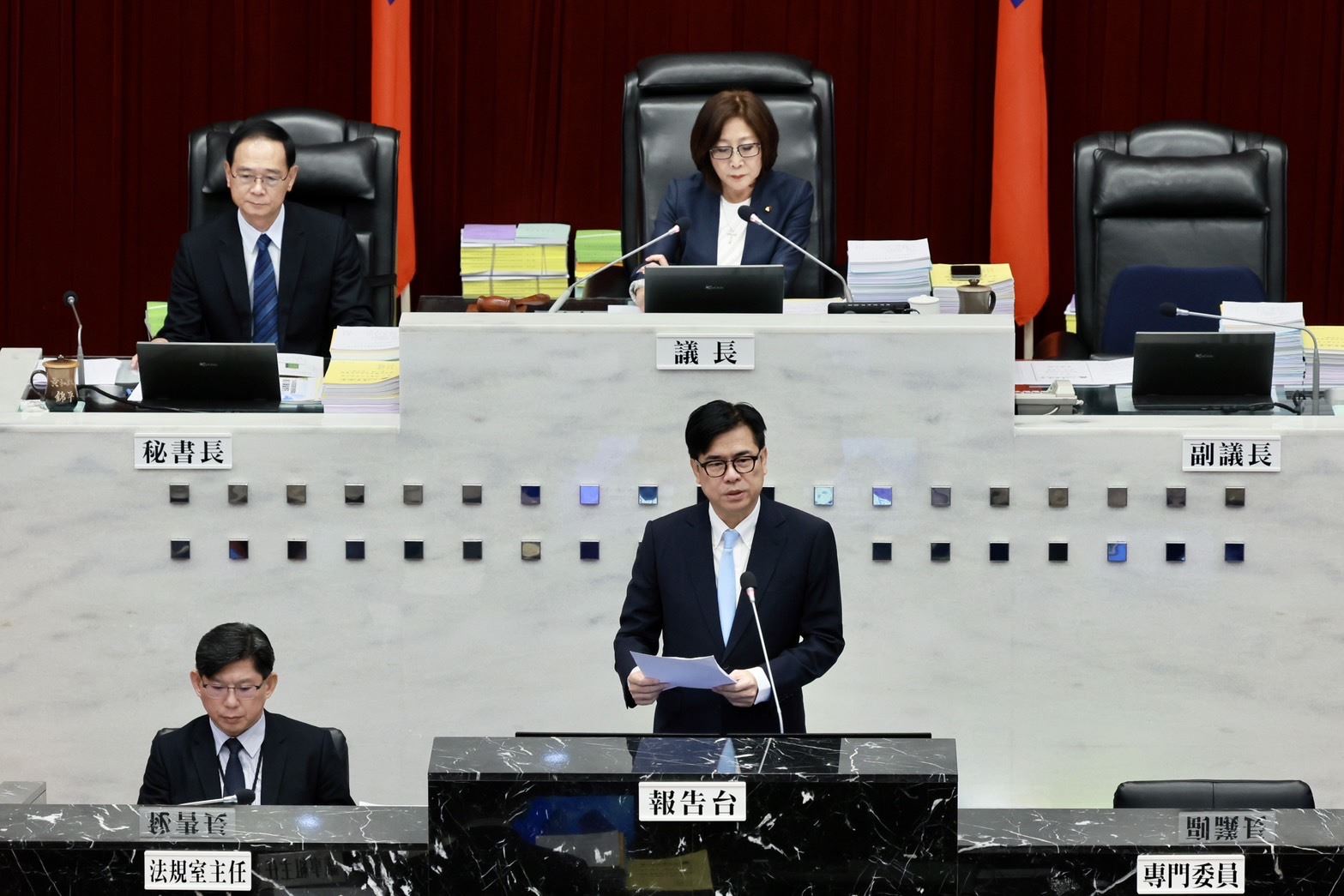 高雄市116年度總預算歲出1,929億元　陳其邁：落實財政永續 持續推動城市轉型....